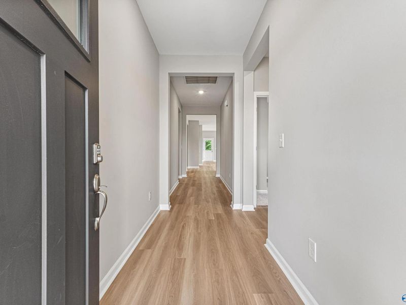 Spacious, unfurnished interior of a new home in Bailey Park, Fayetteville (Image 12).