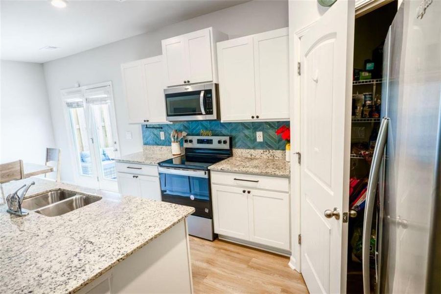 Furnished interior view inside a new home in Rolling Meadows, Jasper (Image 8).