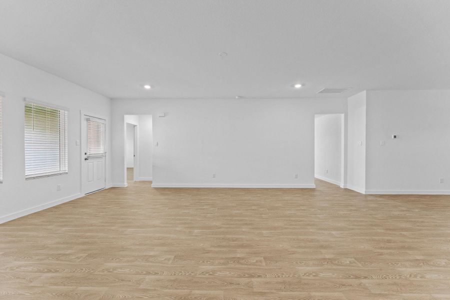 Spacious, unfurnished interior of a new home in Sonoma Oaks, Fredericksburg (Image 23). Spacious, unfurnished interior of a new home in Sonoma Oaks, Fredericksburg (Image 23).