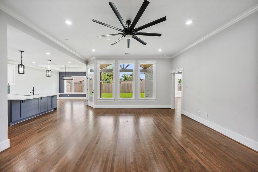 Spacious, unfurnished interior of a new home in , Houston (Image 28).