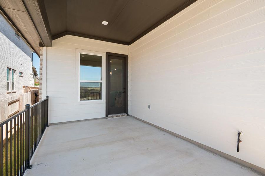 Spacious, unfurnished interior of a new home in Park Collection at Lariat, Liberty Hill (Image 36). Spacious, unfurnished interior of a new home in Park Collection at Lariat, Liberty Hill (Image 36).