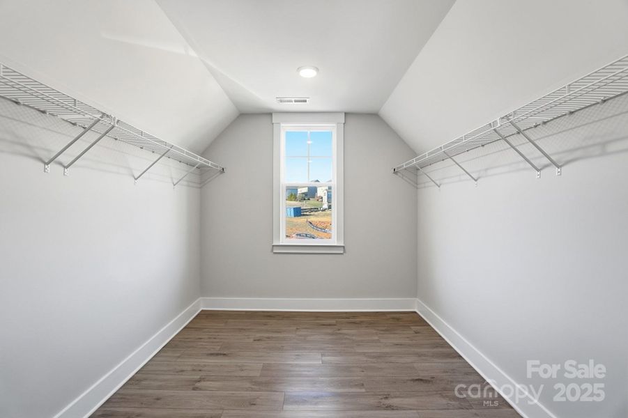 Spacious, unfurnished interior of a new home in Robinson Oaks, Gastonia (Image 27).