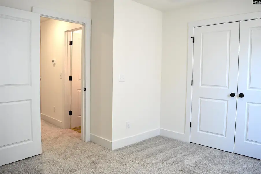 Spacious, unfurnished interior of a new home in Bickley Station, Irmo (Image 23).