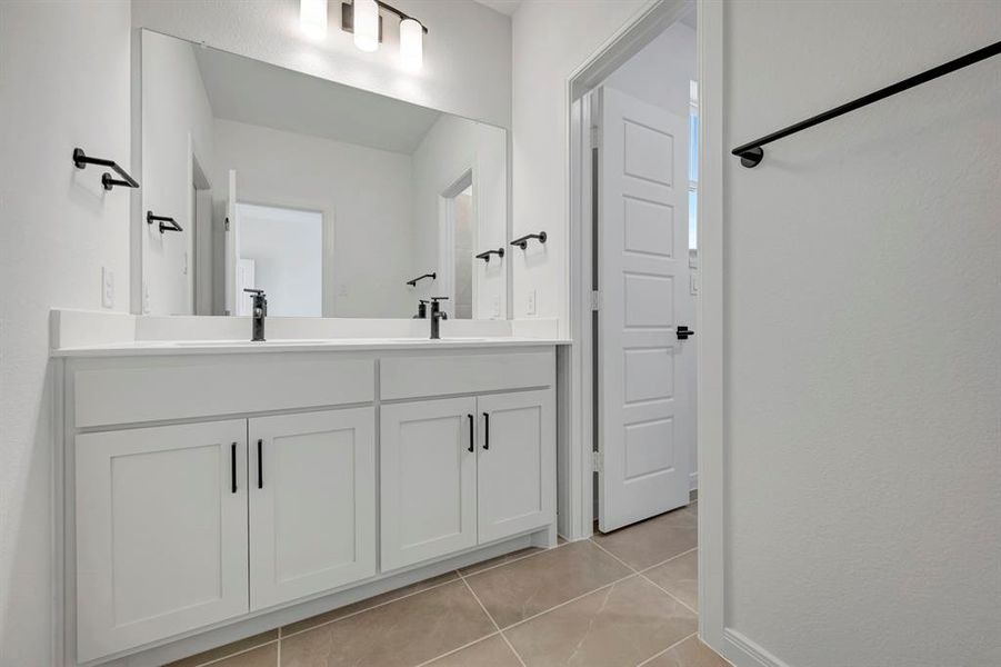 Furnished interior view inside a new home in Painted Tree Woodland West – Village, McKinney (Image 9).
