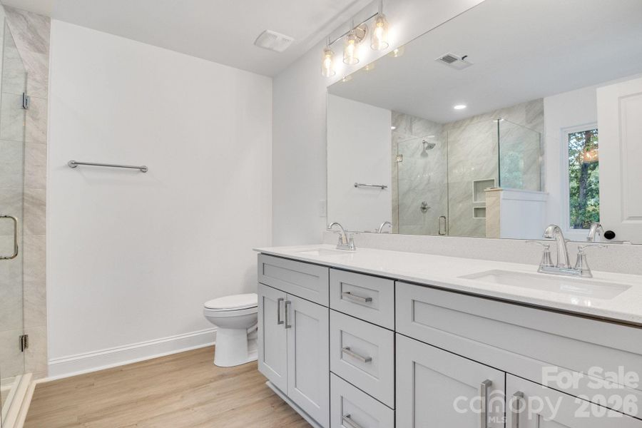 Furnished interior view inside a new home in , Harrisburg (Image 11).