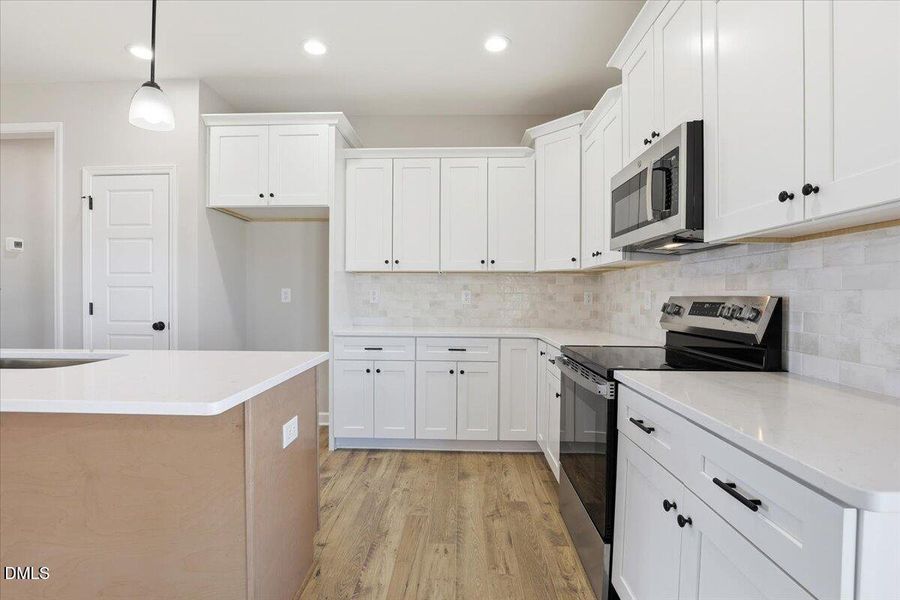 19-3696 Drew Farmer Rd-19