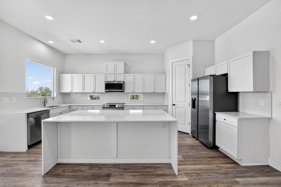 Furnished interior view inside a new home in , Horseshoe Bay (Image 8).