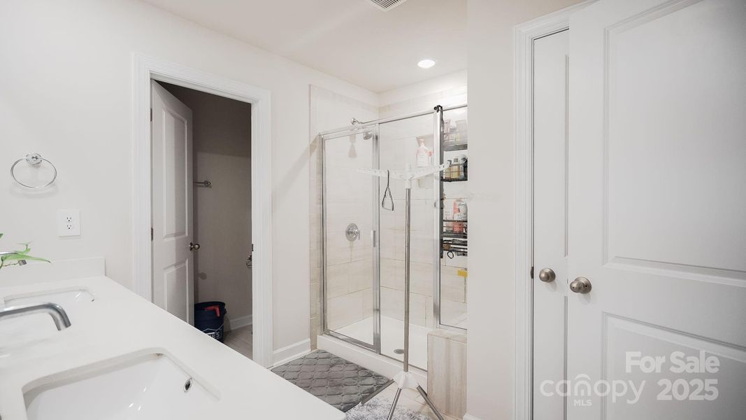 Furnished interior view inside a new home in , York (Image 14).