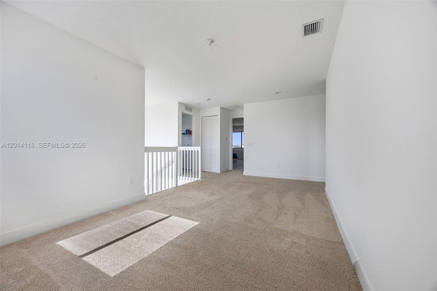 Spacious, unfurnished interior of a new home in , Immokalee (Image 35). Spacious, unfurnished interior of a new home in , Immokalee (Image 35).