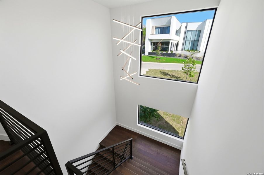 Spacious, unfurnished interior of a new home in , San Antonio (Image 24).