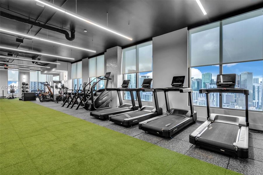 Community amenities in , Miami (Image 48).