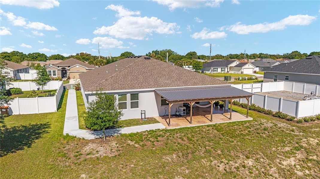 Exterior details and patio area of a home in Brookhaven, Ocala (Image 39).