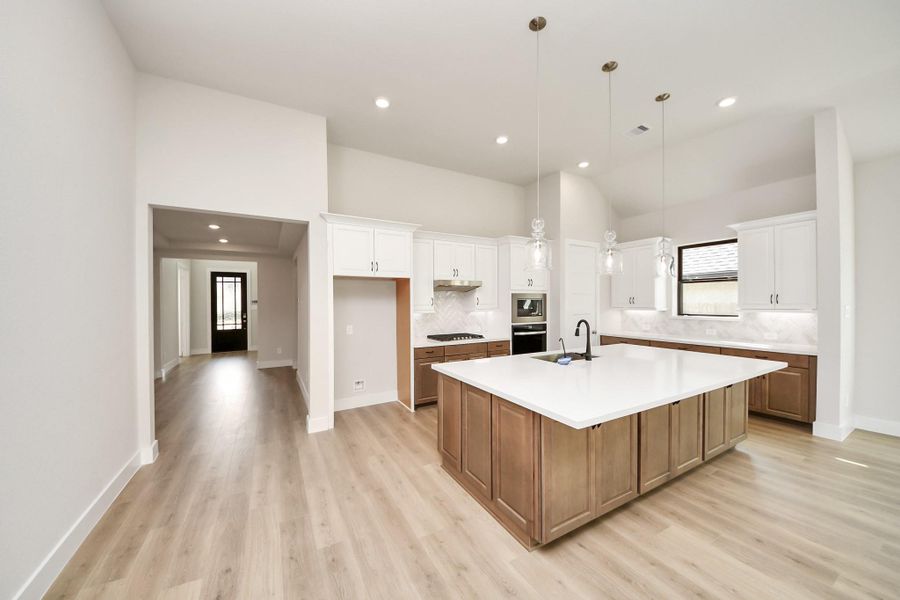 Representative model home photos shown for illustrative purposes only. Actual home, features, and finishes may vary. Home is currently under construction.