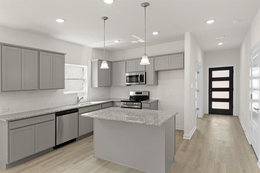 10. 1221 Anderson - Kitchen (2) 10. 1221 Anderson - Kitchen (2)