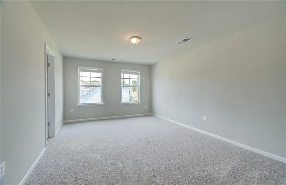 Spacious, unfurnished interior of a new home in Cooper Park, McDonough (Image 12).