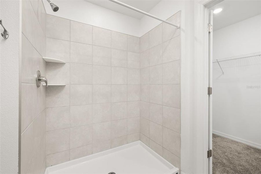 Close-up of interior finishes inside a home in Peace Creek Reserve, Winter Haven (Image 20).