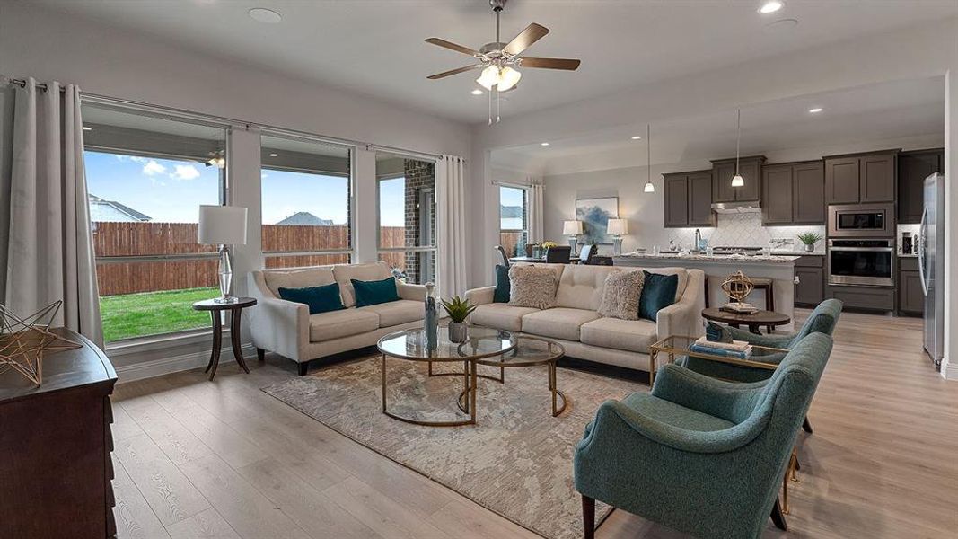 Furnished interior view inside a new home in Lakeview Pointe, Grand Prairie (Image 8).