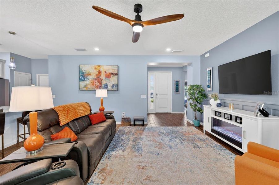 Furnished interior view inside a new home in , Mount Dora (Image 11).