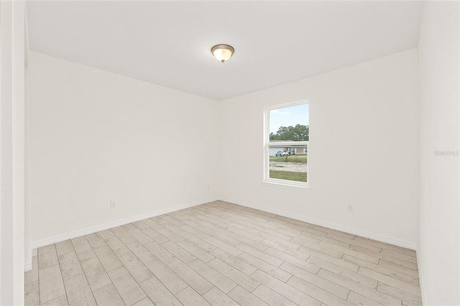 Spacious, unfurnished interior of a new home in , Ocala (Image 26).