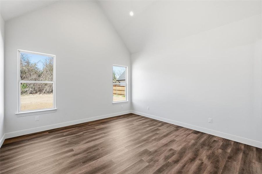 Spacious, unfurnished interior of a new home in , West (Image 28).