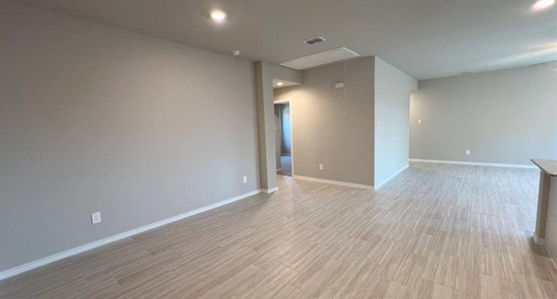 Spacious, unfurnished interior of a new home in Rosewood at Beltmill, Fort Worth (Image 18).