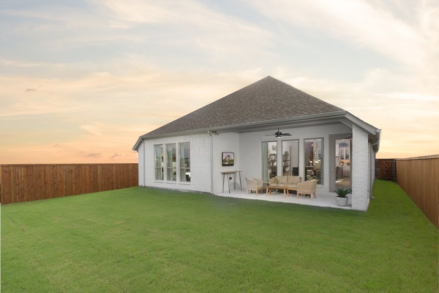 Exterior details and patio area of a home in Ventana, Fort Worth (Image 2). Exterior details and patio area of a home in Ventana, Fort Worth (Image 2).