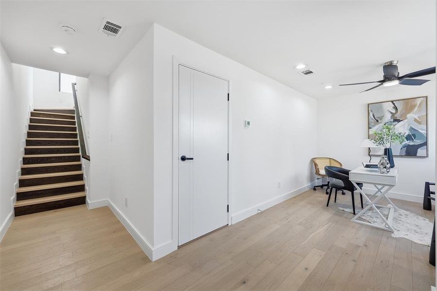 Image 29 of a home in .