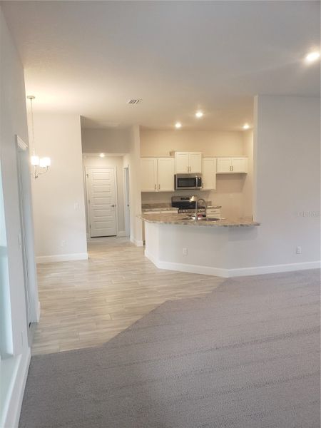 Image 13 of a home in Royal Highlands.