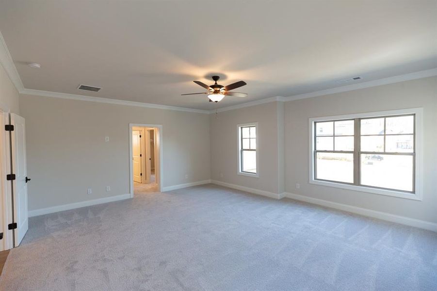 Spacious, unfurnished interior of a new home in Bellmoore Park, Johns Creek (Image 25).