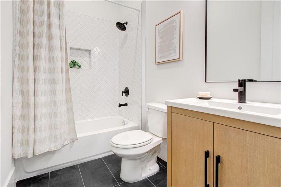 Furnished interior view inside a new home in , Atlanta (Image 8). Furnished interior view inside a new home in , Atlanta (Image 8).