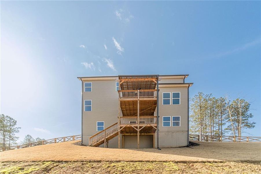 Exterior details and patio area of a home in Alcovy Estates, Monroe (Image 4).