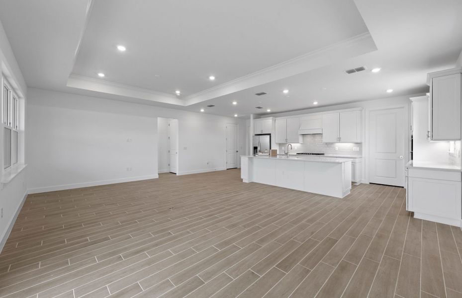 Spacious, unfurnished interior of a new home in Shores at Stillwater, Englewood (Image 27). Spacious, unfurnished interior of a new home in Shores at Stillwater, Englewood (Image 27).
