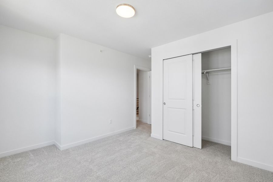 Spacious, unfurnished interior of a new home in The Vistas at West Mesa, Colorado Springs (Image 18).