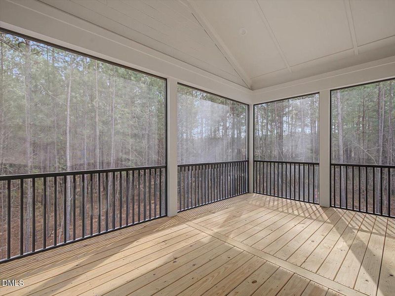 050-Screened Porch
