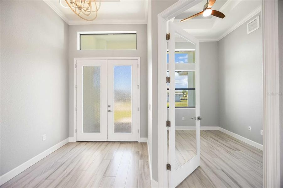 Spacious, unfurnished interior of a new home in , Punta Gorda (Image 40).