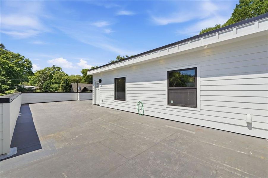 Exterior details and patio area of a home in , Roswell (Image 27).