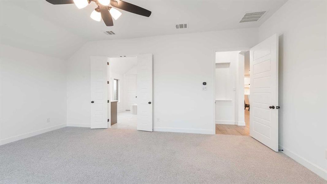 Spacious, unfurnished interior of a new home in The Heights at Uptown Celina, Celina (Image 16).