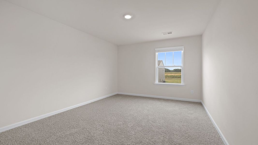 Spacious, unfurnished interior of a new home in Cloverdale Hills, Piedmont (Image 22).