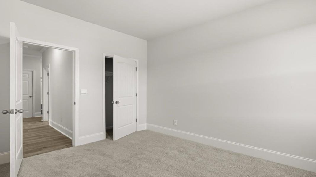 Spacious, unfurnished interior of a new home in , Dallas (Image 18).
