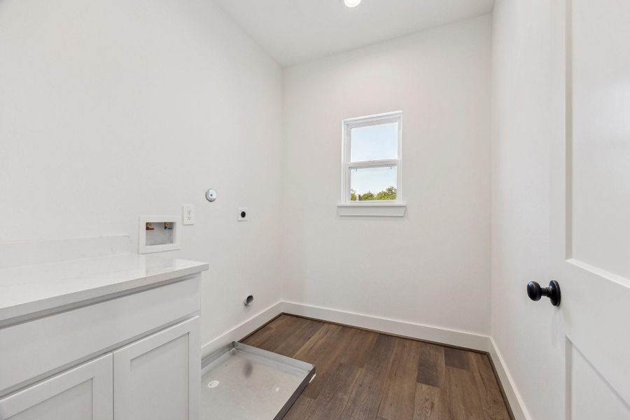 The Landry room is located on the 3rd floor. The Landry room is located on the 3rd floor.