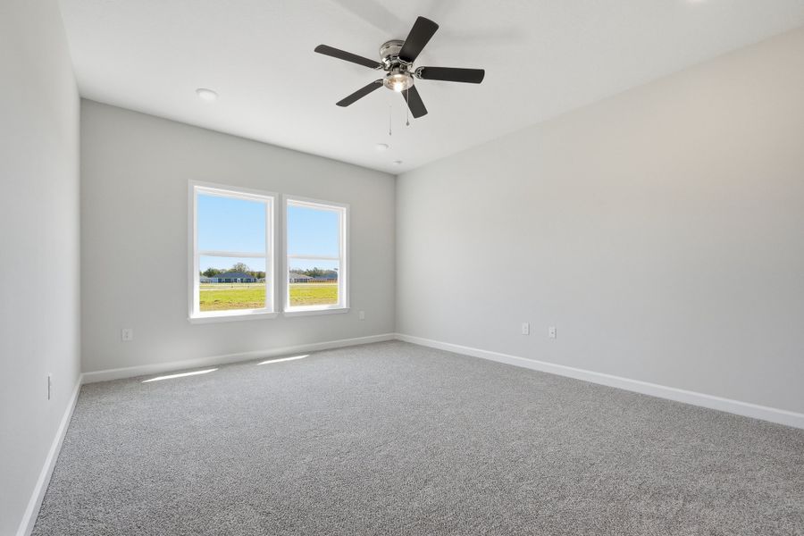 Spacious, unfurnished interior of a new home in McCarthy Estates, Defuniak Springs (Image 18).