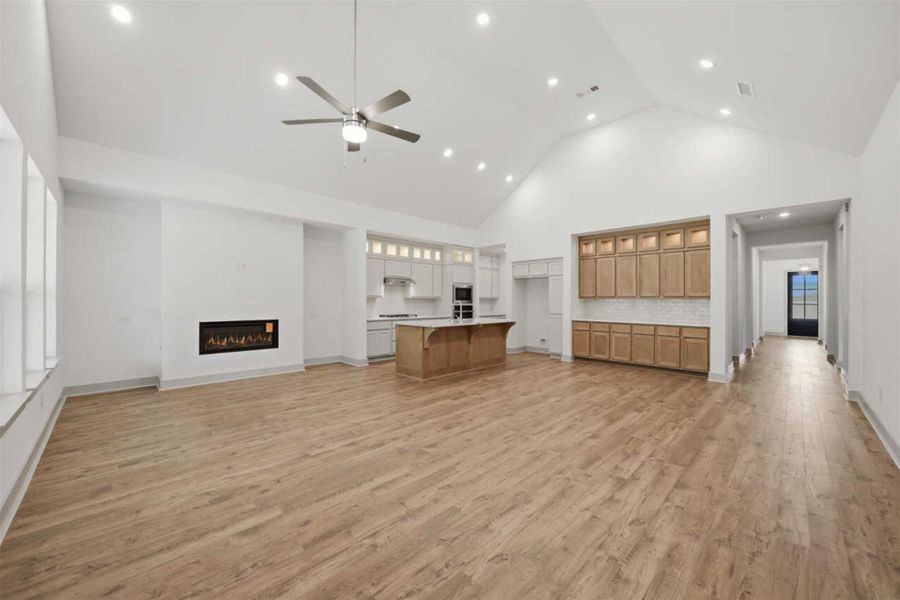 Spacious, unfurnished interior of a new home in COLTON, Todd Mission (Image 19).