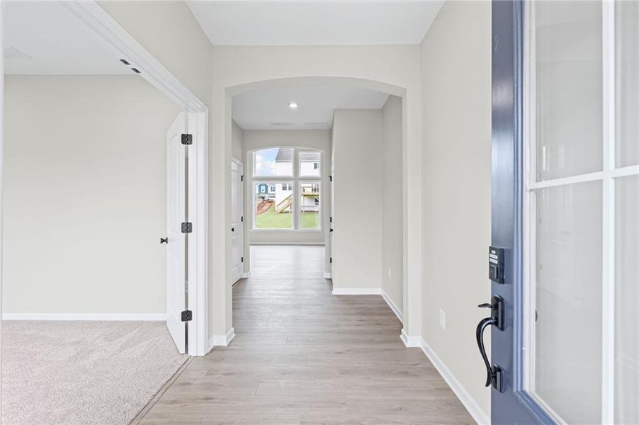 Spacious, unfurnished interior of a new home in Twin Lakes, Hoschton (Image 17).