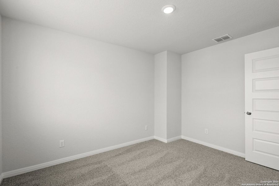 Spacious, unfurnished interior of a new home in Hunters Ranch, San Antonio (Image 21). Spacious, unfurnished interior of a new home in Hunters Ranch, San Antonio (Image 21).