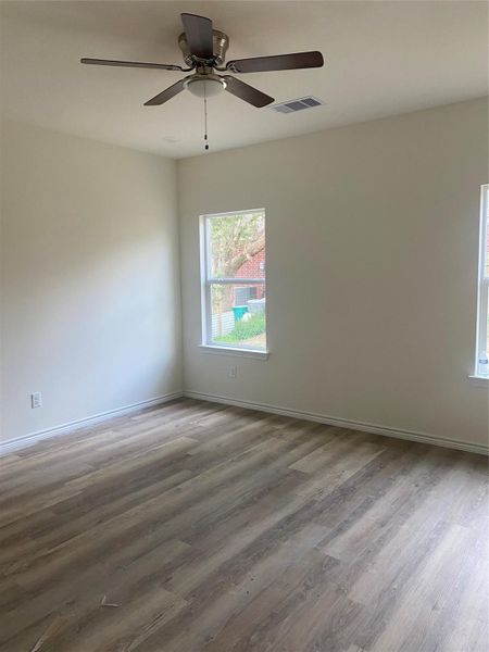 Spacious, unfurnished interior of a new home in , Columbus (Image 12).