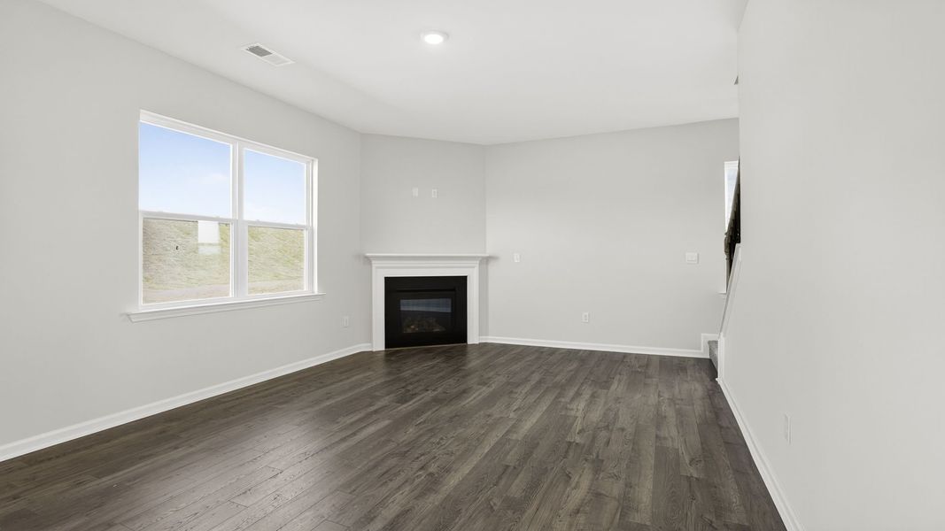 Spacious, unfurnished interior of a new home in Hunters Ridge, Woodruff (Image 19).