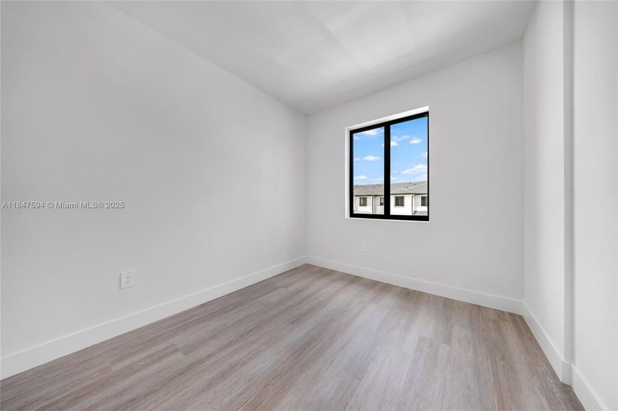 Spacious, unfurnished interior of a new home in , Homestead (Image 30).