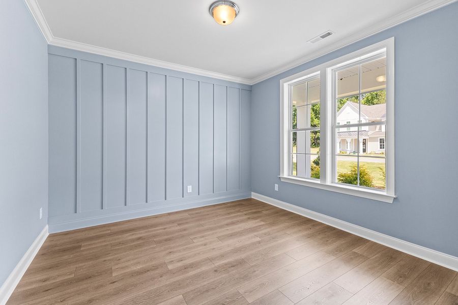 Representative unfurnished interior of a home built from the The Hampton by RobuckHomes in Stonewall, Hillsborough (Image 132).