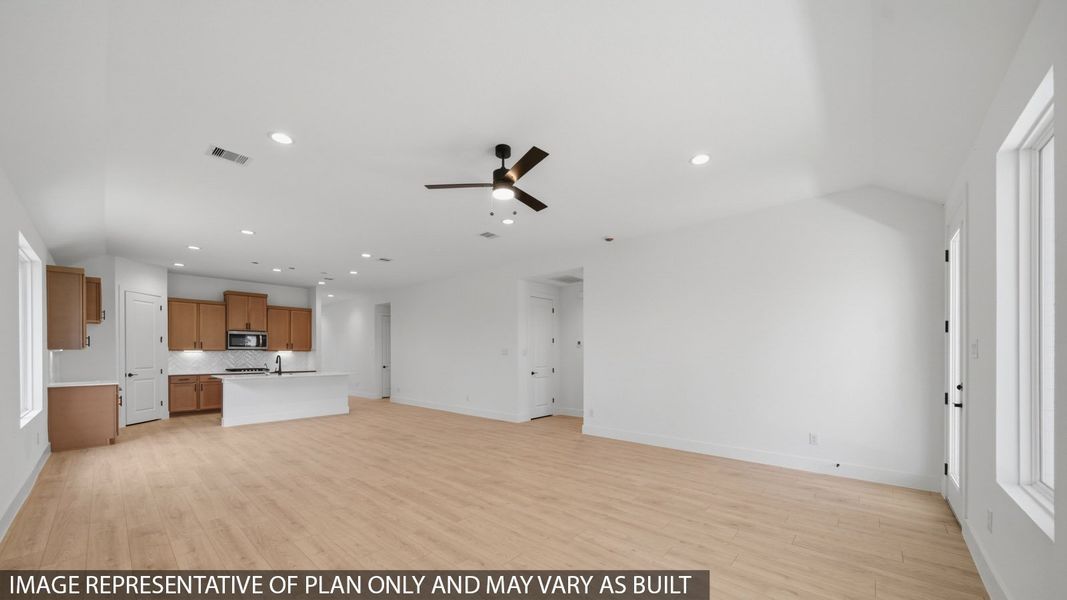Spacious, unfurnished interior of a new home in Hills of Westlake, Conroe (Image 16).