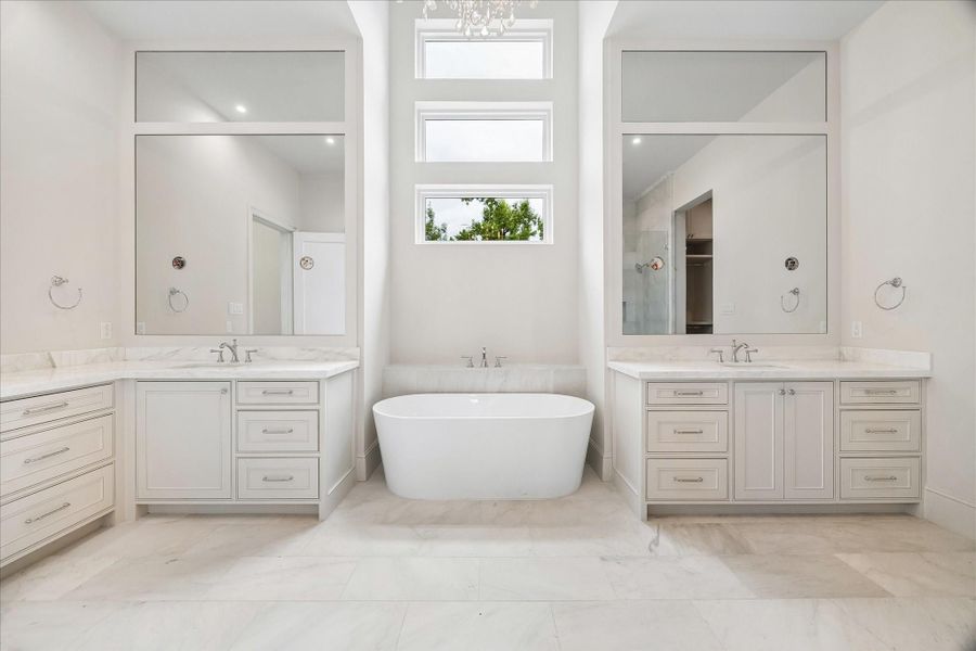 Primary Bath. Find your Sanctuary in this Soaker tub. Daydream and look up into 15' ceilings! Primary Bath. Find your Sanctuary in this Soaker tub. Daydream and look up into 15' ceilings!